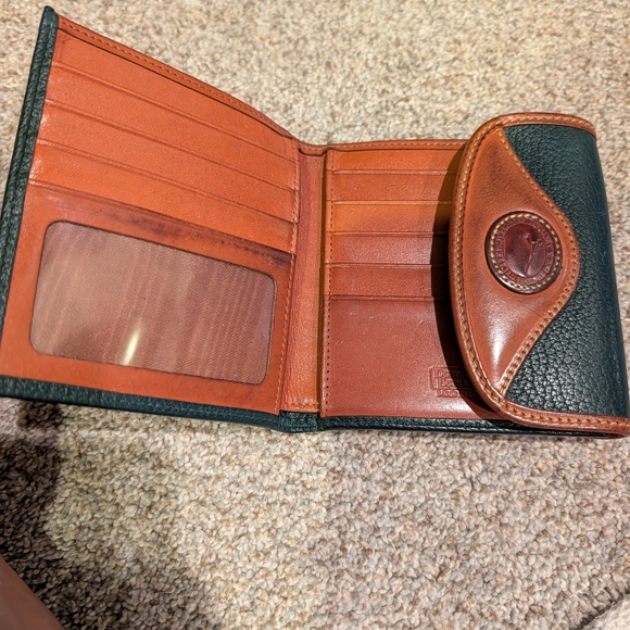 Dooney & Bourke Green and Tan Leather Wallet - Picture 5 of 7